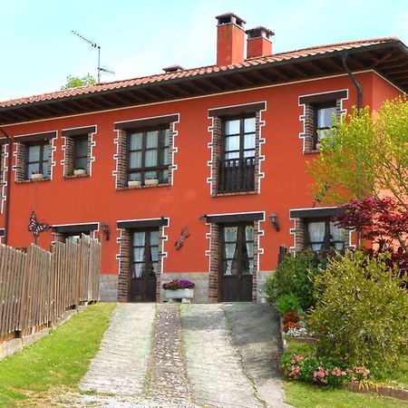 Apartamentos Rurales Piedrafita Llenín Extérieur photo