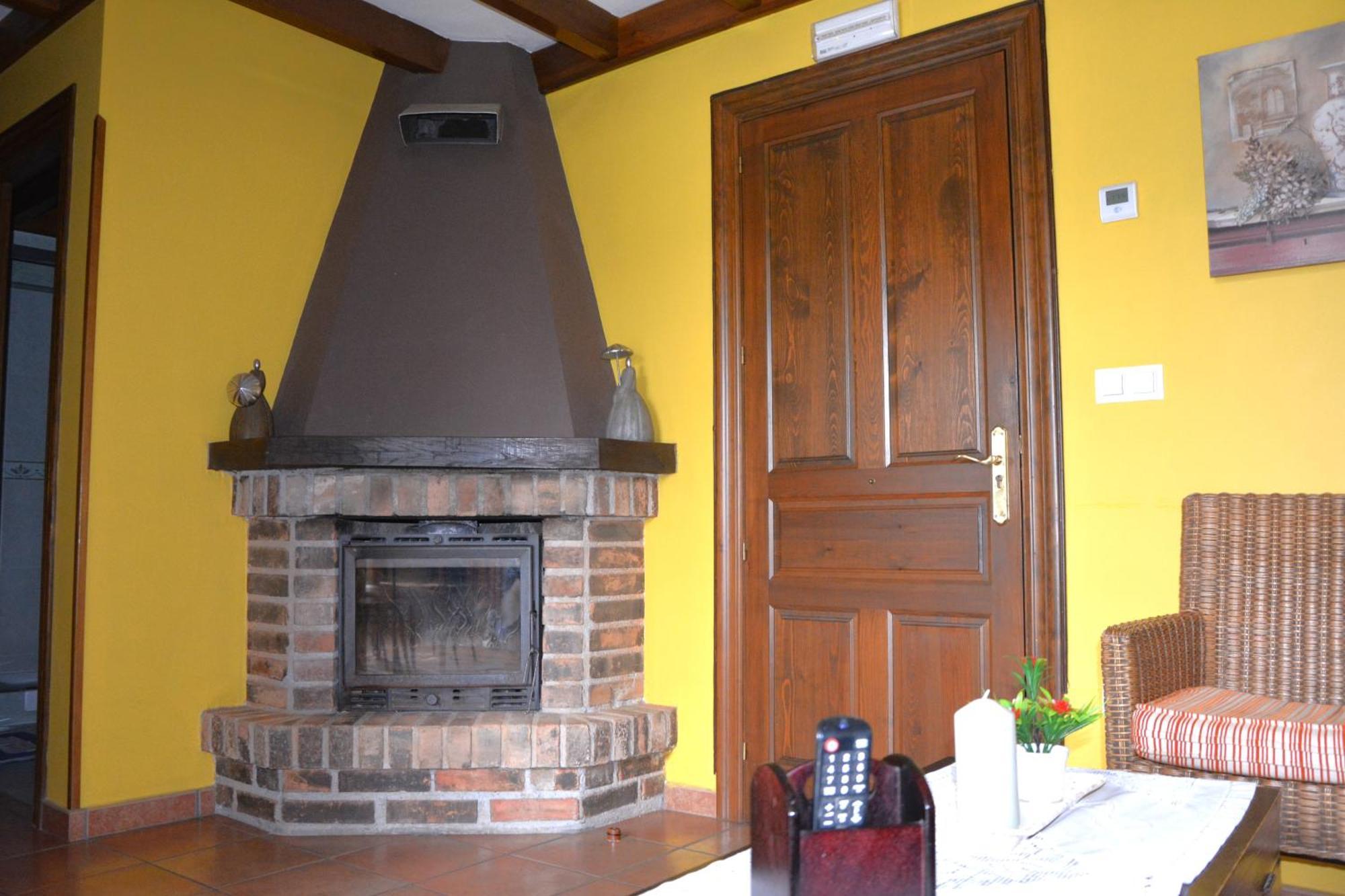 Apartamentos Rurales Piedrafita Llenín Extérieur photo