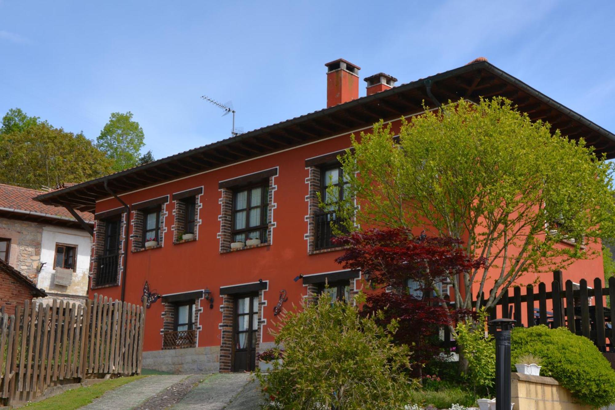 Apartamentos Rurales Piedrafita Llenín Extérieur photo