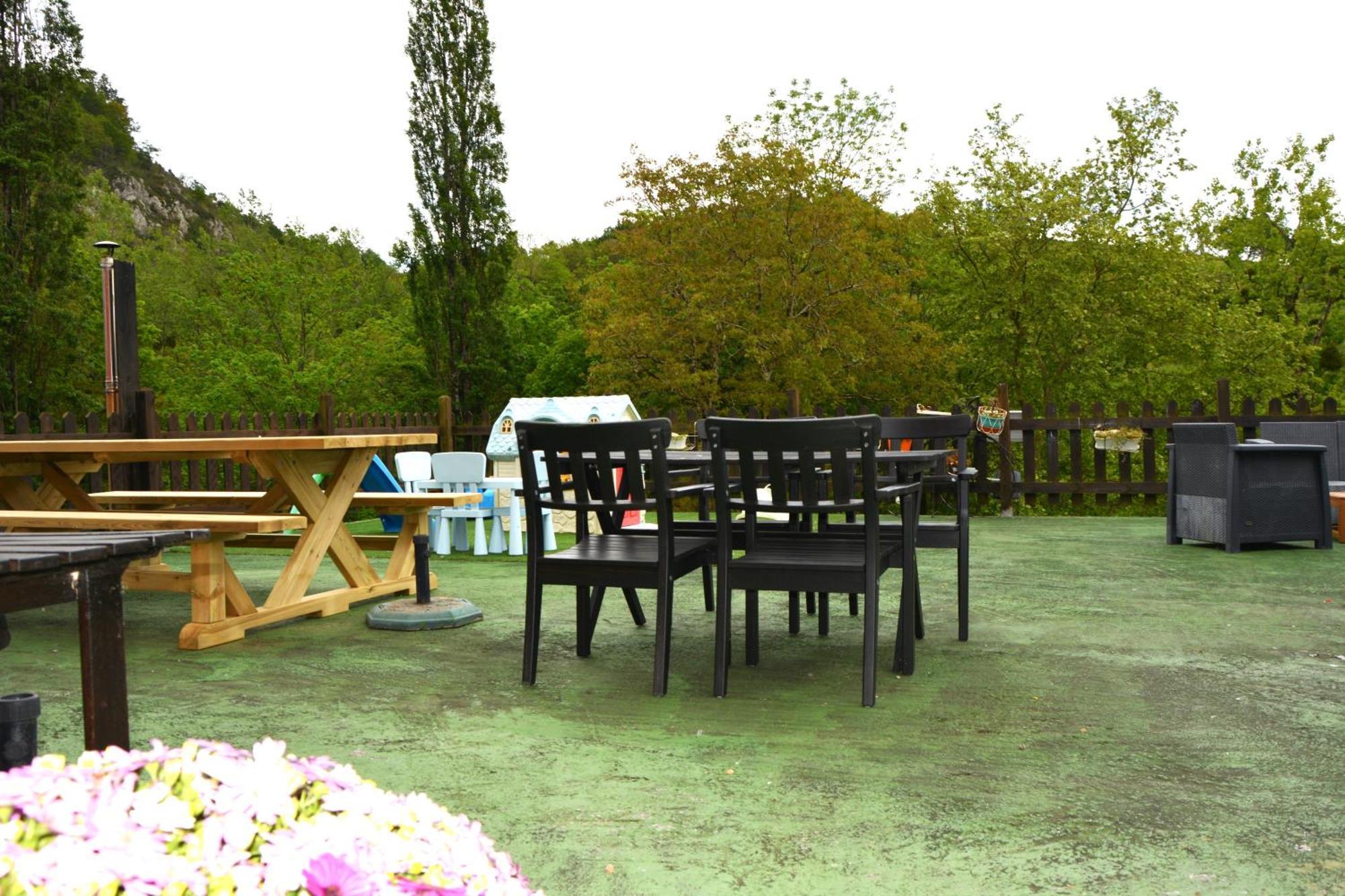 Apartamentos Rurales Piedrafita Llenín Extérieur photo